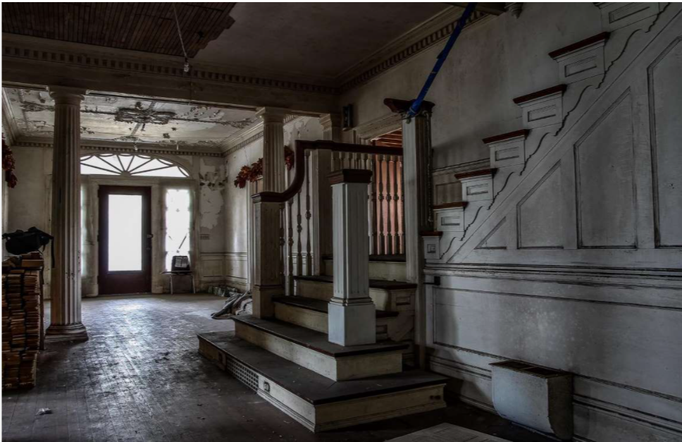 Why was this stunning Florida mansion abandoned? - Oliver Reports ...